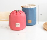韩国代工高品质iconic圆筒式立体化妆包大容量旅行抽带洗漱收纳包