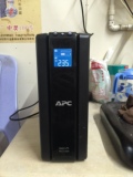 APC BR1500G-CN 1500VA 865W UPS不间断电源液晶 自动开关机 浪涌