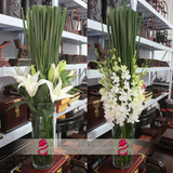 白色香水百合泰国白兰花瓶装家庭插花鲜花会议台花桌花速递上海店