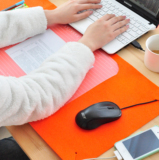 韩国毛毡办公桌超大多功能鼠键鼠标垫贴腕垫显示器周边天蓝色桔色