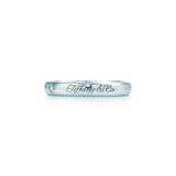 香港正品代购Tiffany蒂芙尼18K铂金三钻圆形戒指镶钻情侣对戒