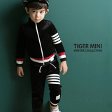 现货韩国进口童装代购2014冬男童新款 tiger条纹拼接天鹅绒套装
