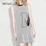 MO&Co.修身显瘦连衣裙女夏季字母无袖圆领荷叶裙摆MA152SKT58moco