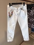 现货/正品代购 DSQUARED2 女士花朵装饰白色牛仔裤 S75LA0518