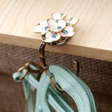 桌面挂包器创意桌边挂包钩 随身便携锁型包包挂钩折叠挂包扣花朵