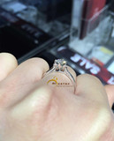 香港代购周大福专柜正品18K白色黄金天鹅系列FOREVERMARK钻石戒指