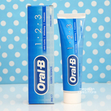 进口Oral-b欧乐b三重功效牙膏 防蛀/美白牙齿/清新口气含氟薄荷味