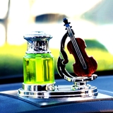 车载摆件车用香水创意高档车上用品车内饰品汽车香水座小提琴香水