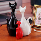 创意现代家居三口之家猫咪招财装饰品客厅陶瓷摆件工艺结婚摆设