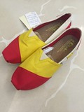 情侣鞋！Tt&Mm/汤姆斯女鞋正品 红黄拼色女款休闲鞋帆布鞋