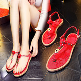 韩版凉鞋女夏平底花朵波西米亚凉鞋平跟红色学生舒适休闲夹趾女鞋