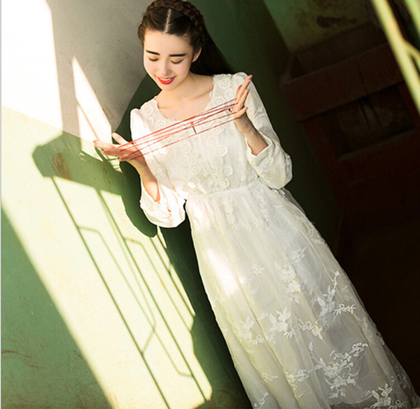 秋装长袖复古宫廷气质蕾丝绣花连衣裙甜美蓬蓬公主裙飘逸仙女长裙