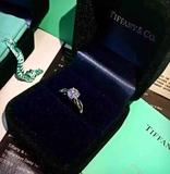 新款代购蒂芬尼 六爪求婚钻戒指+项链女士婚戒