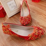 中国红结婚鞋子新娘婚礼平底鞋蕾丝金边水晶中跟低跟秀禾服搭配鞋