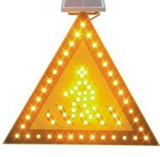 高亮太阳能交通标志牌 LED灯注意人行标志 太阳能爆闪灯 黄闪灯