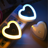 炫彩心型光控创意LED节能小夜灯 插电式儿童床头灯壁灯走道灯