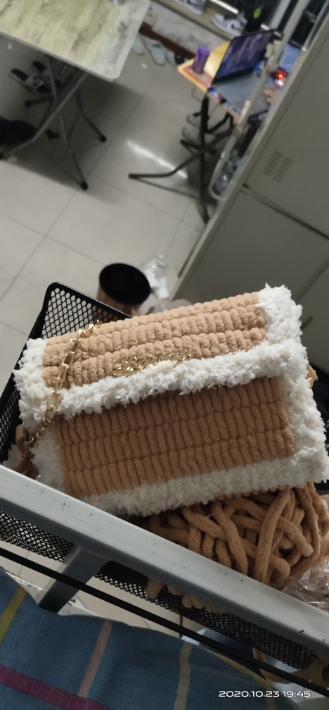 黛青 手工diy包包编织材料钩针自制冰条毛线绒绒包手工送女友礼物