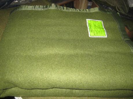 正品毛毯 草绿包边纯羊毛毯毛巾被军绿色毛毯