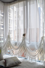 窗帘飘窗罗马帘哪个最好 飘窗窗帘装修效果图双十一热卖 