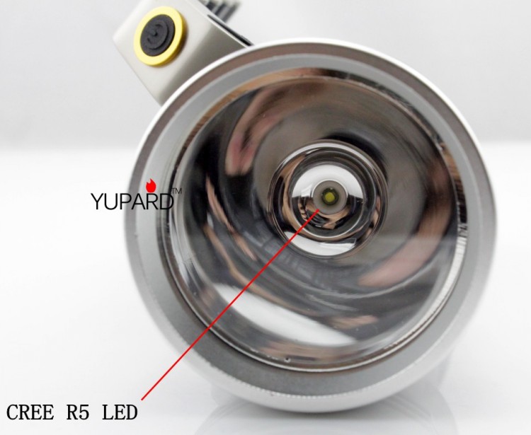 R5 Đèn LED cầm tay Đèn di động ngoài trời Đèn cưỡi ngoài trời Chói đèn pin sạc đèn lặn biển